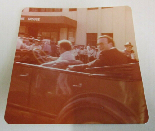 Bert newton photograph - photograph,